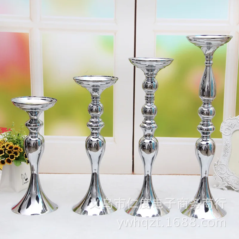 New C Iron handicraft factory direct wedding table Candlestick Candlestick Home Decoration wholesale
New C Iron handicraft factory direct wedding table Candlestick Candlestick Home Decoration wholesale