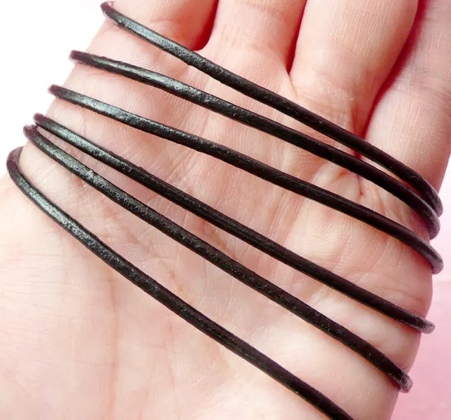 80 yards black Cow Genuine Leather Strap Strings Leather Cords (2mm Black) cord for Bracelet Necklace display
80 yards black Cow Genuine Leather Strap Strings Leather Cords (2mm Black) cord for Bracelet Necklace display