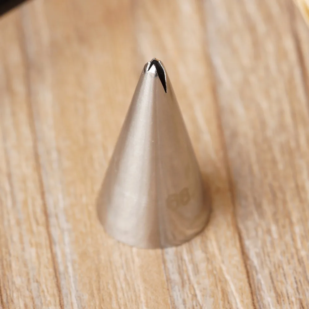 #66 Leaf Piping Nozzle Icing Tip Pastry Cupcake Decorating Tube Baking & Pastry Tools Create Leaves Small Size
#66 Leaf Piping Nozzle Icing Tip Pastry Cupcake Decorating Tube Baking & Pastry Tools Create Leaves Small Size