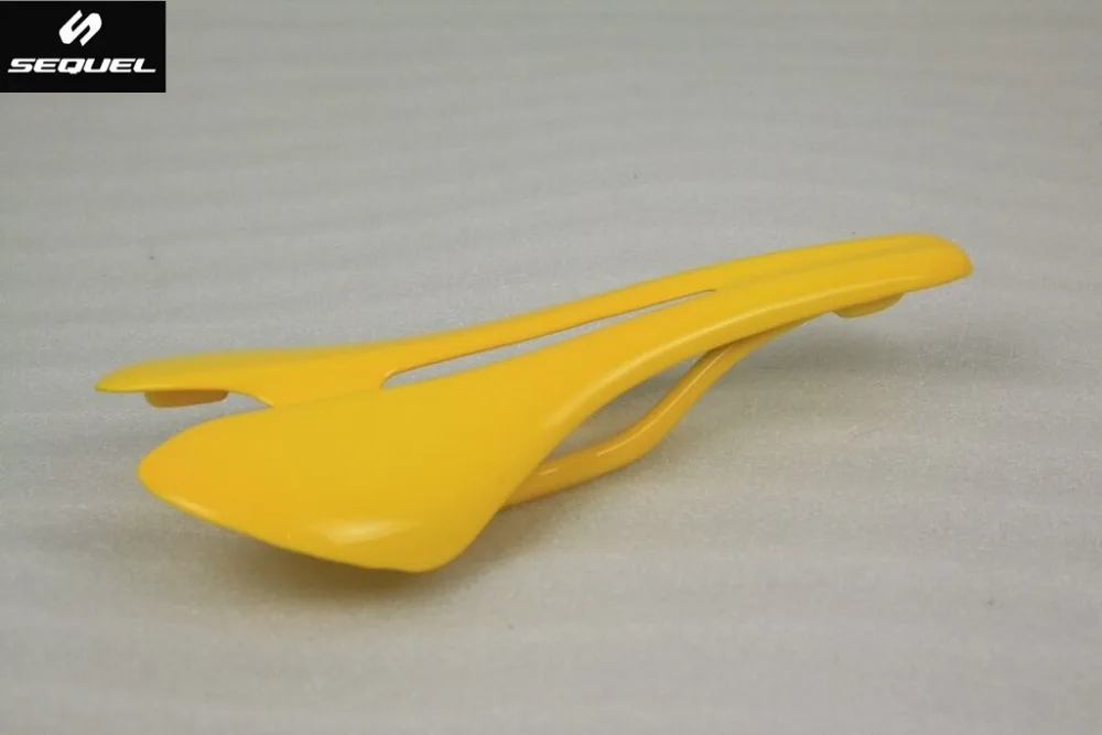 hot selling carbon saddle Toray t800 115g+/-5g bicycle saddle bicycle seat good quality and cheap can customize matte glossy
hot selling carbon saddle Toray t800 115g+/-5g bicycle saddle bicycle seat good quality and cheap can customize matte glossy