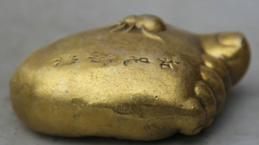 FREE SHIPPING Chinese Buddhism Brass Buddha Foot Feet Cicada Content is happiness Statue
FREE SHIPPING Chinese Buddhism Brass Buddha Foot Feet Cicada Content is happiness Statue