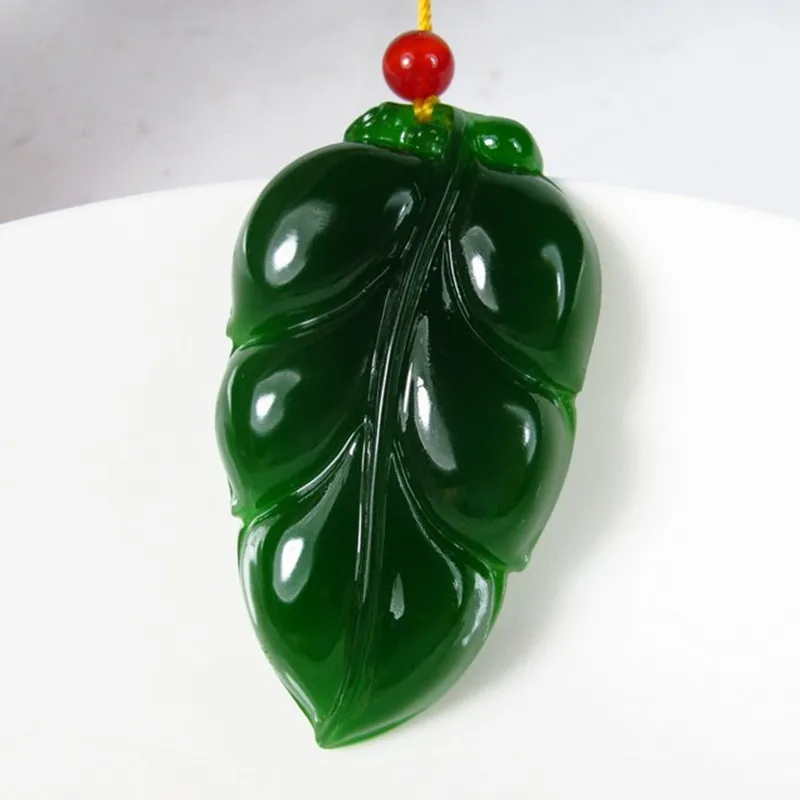 High Imitation Green Stone Pendant Necklace Carved Leaf For Beautiful Women Fashion Jades Jewelry Free Rope
High Imitation Green Stone Pendant Necklace Carved Leaf For Beautiful Women Fashion Jades Jewelry Free Rope