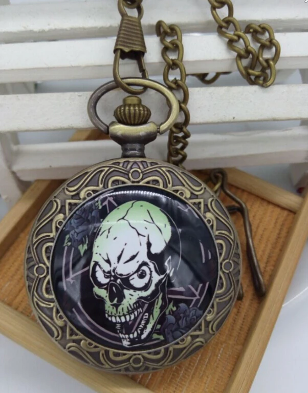 Старинная бронза серебро череп карманные часы ожерелье и Мужская цепь Хэллоуин подарки 10 пицек/Лот Оптовая продажа
Старинная бронза серебро череп карманные часы ожерелье и Мужская цепь Хэллоуин подарки 10 пицек/Лот Оптовая продажа