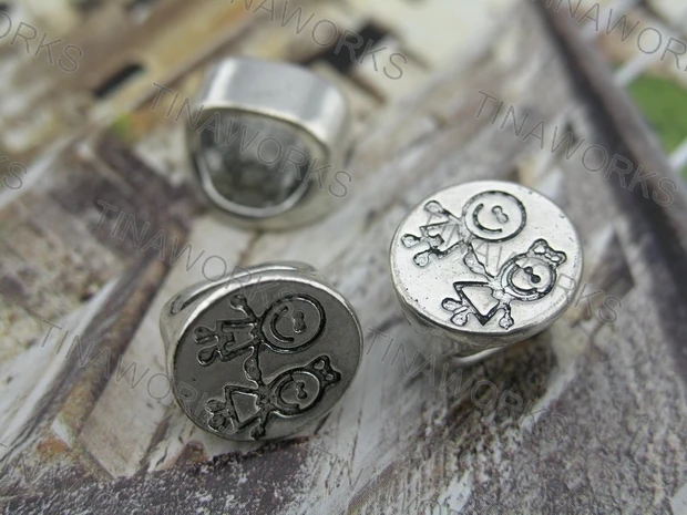 FREE SHIPPING 30pcs 10.0x7.0mm Antique-Silver Boy&Girl Slider Spacer For Licorice Leather Cord--PAT161
FREE SHIPPING 30pcs 10.0x7.0mm Antique-Silver Boy&Girl Slider Spacer For Licorice Leather Cord--PAT161
