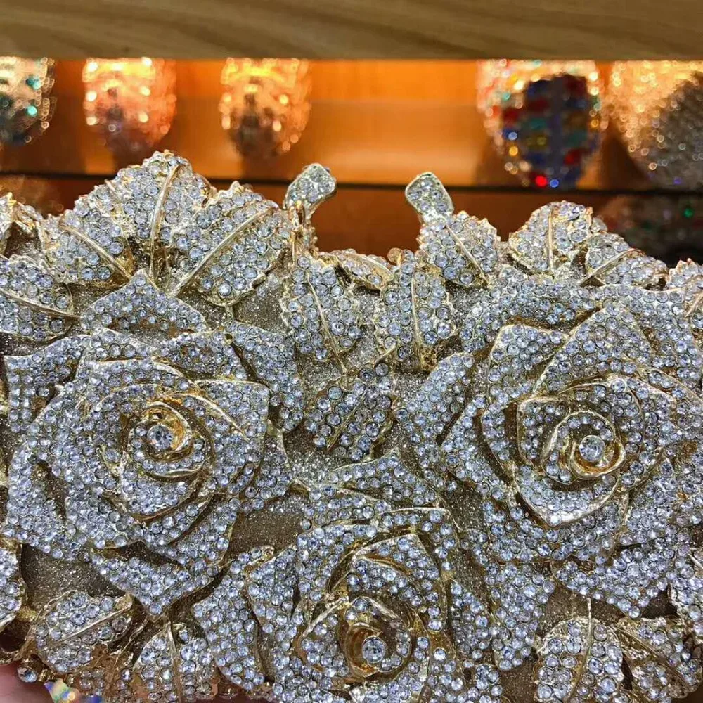 female Hollow Out Golden Crystals mini clutch night purse Minaudiere Handbag wallet Wedding Party Metal Clutch Bag crossbody bag
female Hollow Out Golden Crystals mini clutch night purse Minaudiere Handbag wallet Wedding Party Metal Clutch Bag crossbody bag
