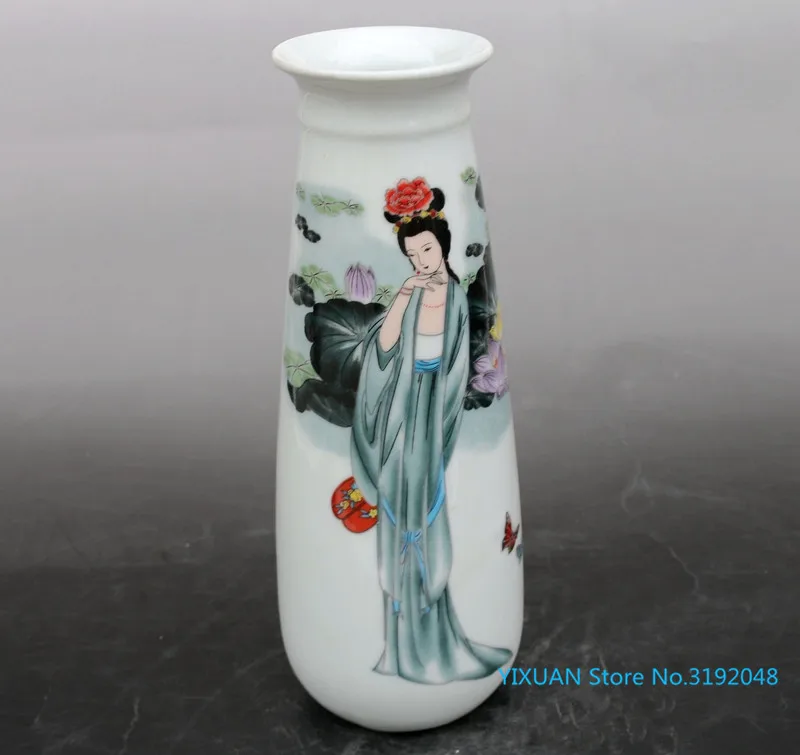 Antique porcelain collection of Jingdezhen beauty vase, living room decoration antique home decoration crafts.
Antique porcelain collection of Jingdezhen beauty vase, living room decoration antique home decoration crafts.