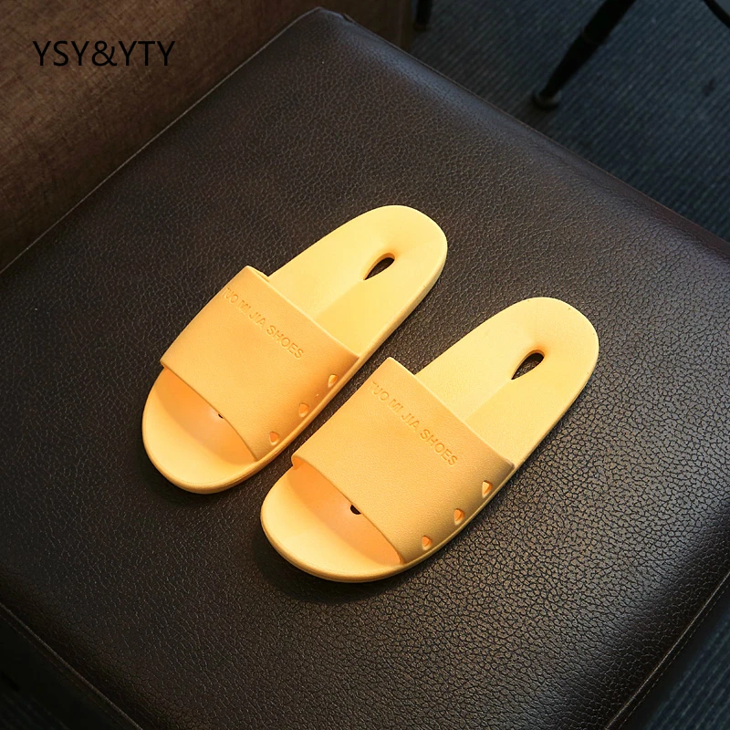 2019 new Bathroom cooler slippers summer indoor non-slip home thick bottom couple home bath with water leak plastic summer
2019 new Bathroom cooler slippers summer indoor non-slip home thick bottom couple home bath with water leak plastic summer