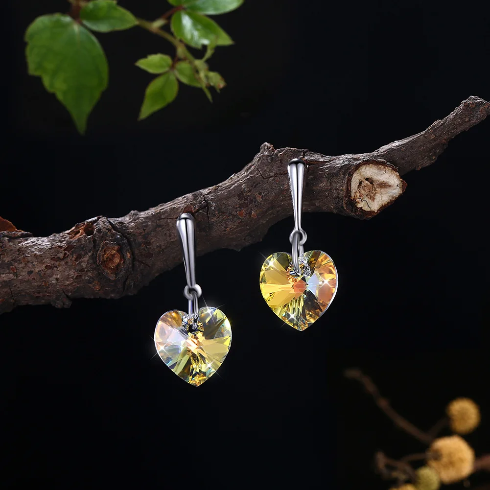 Crystal earrings from Austria, fashion jewelry, sterling silver 925 heart shape earring female
Crystal earrings from Austria, fashion jewelry, sterling silver 925 heart shape earring female