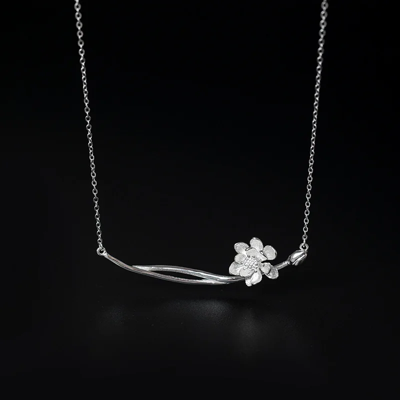 Original Design S925 Pure Silver Flower Pendant, Female Minimalist, Lotus Necklace, Short Clavicle Chain Wholesale
Original Design S925 Pure Silver Flower Pendant, Female Minimalist, Lotus Necklace, Short Clavicle Chain Wholesale