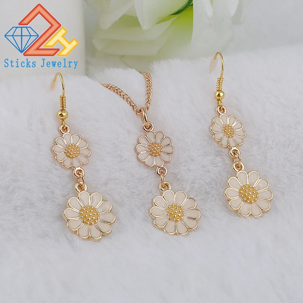 Fashion Double Flower Necklace Pendant Set Women Ear Charms Choker Jewelry Collares Collier Femme Bib Boho Chocker
Fashion Double Flower Necklace Pendant Set Women Ear Charms Choker Jewelry Collares Collier Femme Bib Boho Chocker