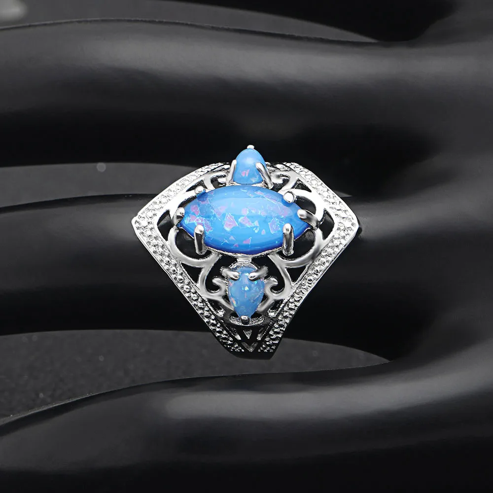 2018 New Design Vintage Finger Rings Luxury Blue Opal Rings For Charm Women Silver Color Filled Jewelry For Anniversary wedding
2018 New Design Vintage Finger Rings Luxury Blue Opal Rings For Charm Women Silver Color Filled Jewelry For Anniversary wedding