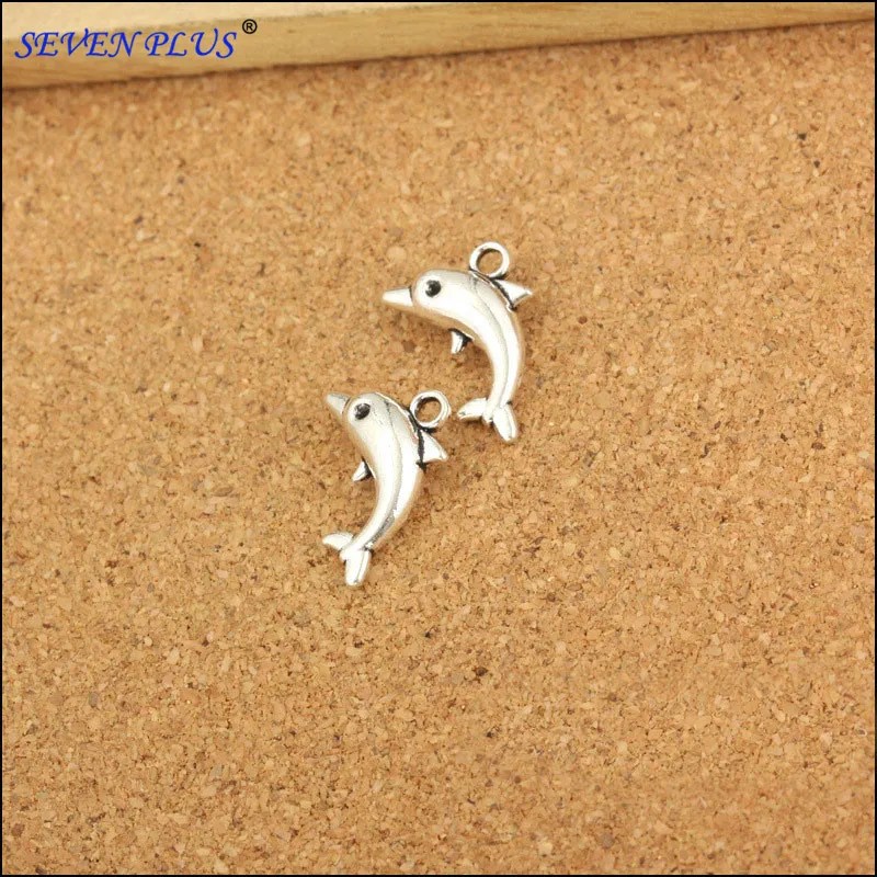 High Quality 25 Pieces/Lot 18mm*13mm Antique Silver Plated Animals Charm Cute Dolphins Charms
High Quality 25 Pieces/Lot 18mm*13mm Antique Silver Plated Animals Charm Cute Dolphins Charms