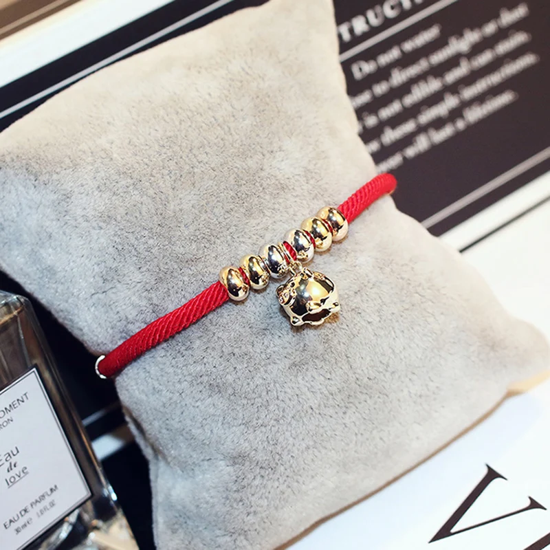 New Red Line Pig Bracelet Female Hand Woven Rope Zodiac Alloy Red Rope Pig Bracelet For Woman Style Gold Color Piglet Bracelet
New Red Line Pig Bracelet Female Hand Woven Rope Zodiac Alloy Red Rope Pig Bracelet For Woman Style Gold Color Piglet Bracelet