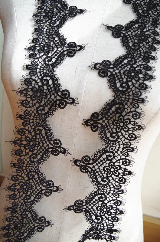 5 yards Black Venise Lace Trim Exquisite Lace Fabric Webbing Decoration DIY Embroidered For Sewingg Decoration
5 yards Black Venise Lace Trim Exquisite Lace Fabric Webbing Decoration DIY Embroidered For Sewingg Decoration