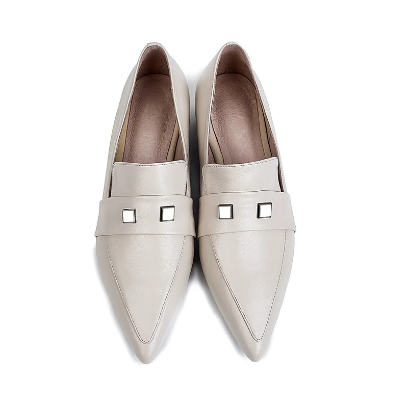 ZVQ Shoes Women 2019 Spring New Concise Casual Metal Rivet Sheepskin Women Flats slip-on Pointed Toe Outside Comfortable Shoes
ZVQ Shoes Women 2019 Spring New Concise Casual Metal Rivet Sheepskin Women Flats slip-on Pointed Toe Outside Comfortable Shoes