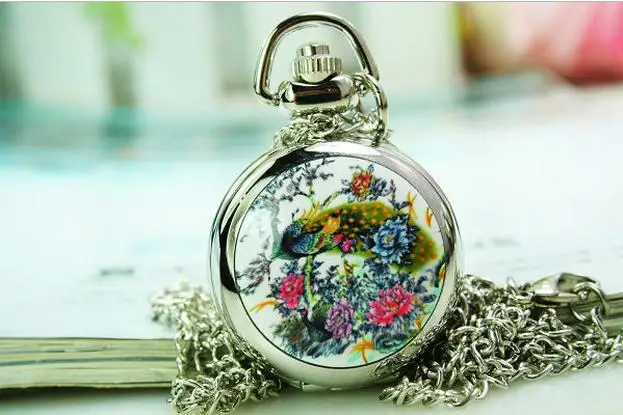 10pcs/ lot good quailty fashion beautiful flowers and peacock pattern pendant for child women pocket watch
10pcs/ lot good quailty fashion beautiful flowers and peacock pattern pendant for child women pocket watch