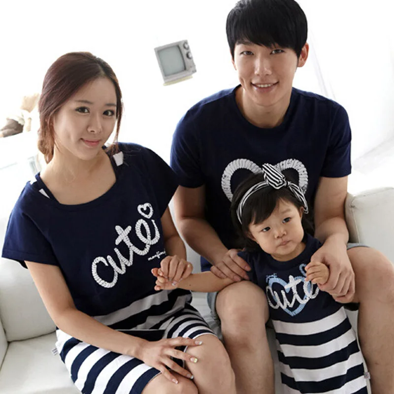 Summer Style Family Set Clothes Cotton Letter Printing Short-Sleeve Shirts Matching mother daughter Striped Dress Sets
Summer Style Family Set Clothes Cotton Letter Printing Short-Sleeve Shirts Matching mother daughter Striped Dress Sets