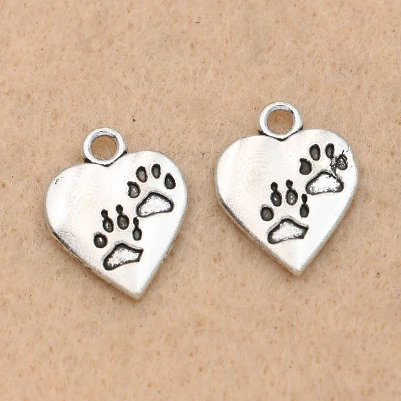 10Pcs Antique Silver Plated Dog Footprint Paw Heart Charm Pendant For Jewelry Making Bracelet Necklace Handmade 17x13mm 
10Pcs Antique Silver Plated Dog Footprint Paw Heart Charm Pendant For Jewelry Making Bracelet Necklace Handmade 17x13mm