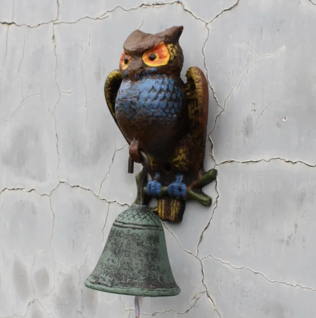 11X9X18.5(CM) European stereoscopic owl iron doorbell Retro courtyard decoration ornaments
11X9X18.5(CM) European stereoscopic owl iron doorbell Retro courtyard decoration ornaments