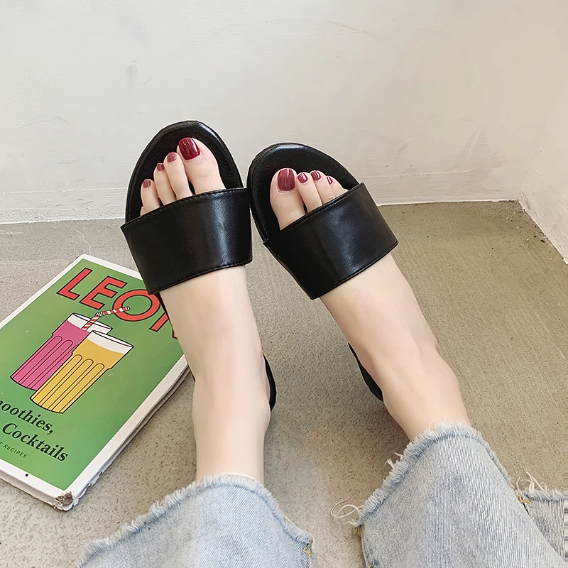 2019 Fashion New Fashion Women Mules Shoes Summer Ladies Slippers Outside Shallow Flat Sole Woman Slides Female Mule Footwear
2019 Fashion New Fashion Women Mules Shoes Summer Ladies Slippers Outside Shallow Flat Sole Woman Slides Female Mule Footwear