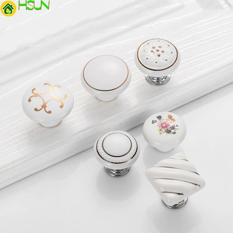 high quality single hole Ceramic classic knob Kitchen Cabinet Drawer Furniture door Handles With Screw Furniture Hardwar
high quality single hole Ceramic classic knob Kitchen Cabinet Drawer Furniture door Handles With Screw Furniture Hardwar