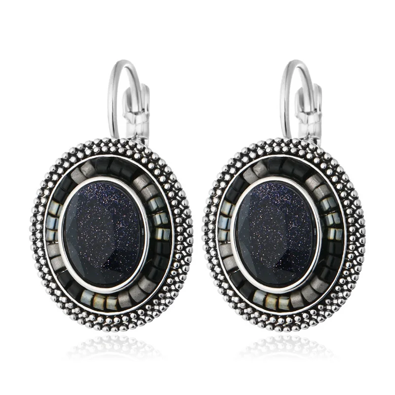Bohemian retro crystal oval stone glass rice bead clip earrings ethnic jewelry wholesale hot gifts
Bohemian retro crystal oval stone glass rice bead clip earrings ethnic jewelry wholesale hot gifts