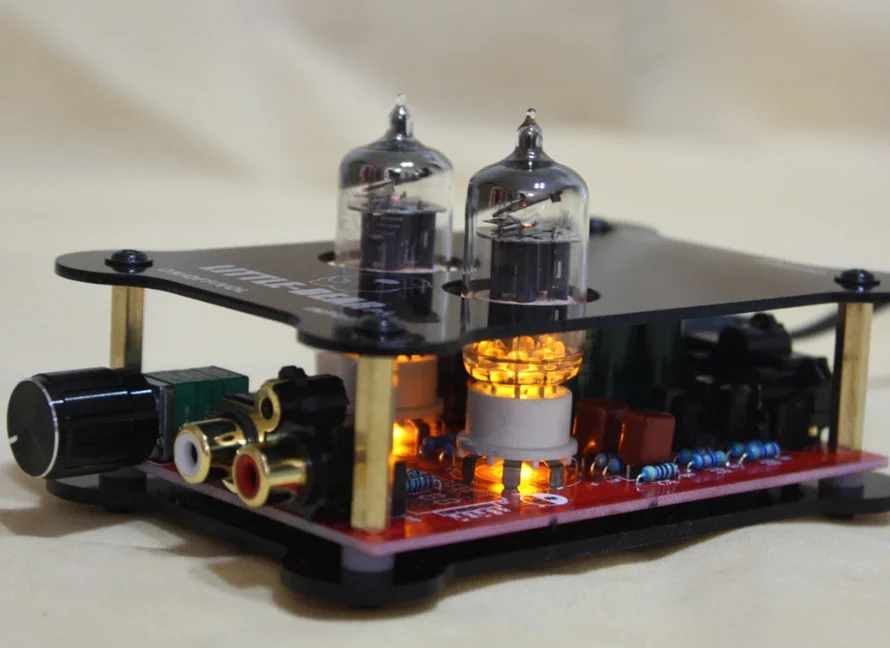 P5 tube amplifier 6J1 bile preamplifier upgraded version with power supply 110V and 220V optional
P5 tube amplifier 6J1 bile preamplifier upgraded version with power supply 110V and 220V optional