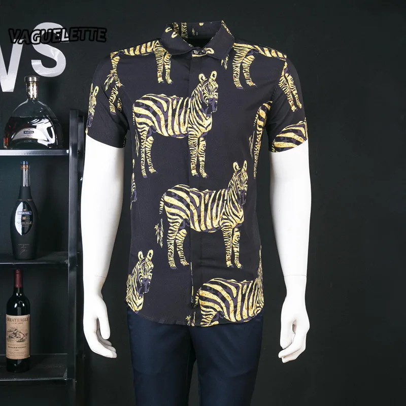 Golden Print Zebra Short Sleeve Men Shirt Fashion 2019 Luxury Mens Shirts Casual Slim Fit Social Summer Men Clothing M-3XL
Golden Print Zebra Short Sleeve Men Shirt Fashion 2019 Luxury Mens Shirts Casual Slim Fit Social Summer Men Clothing M-3XL