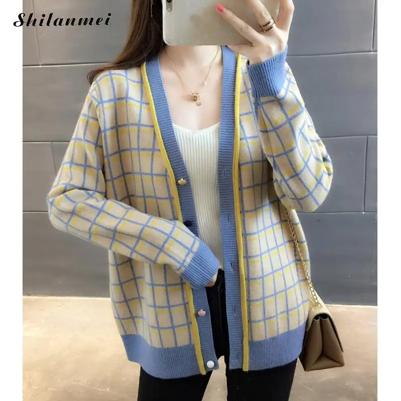 Korean Women Plaid Cardigan Coat Loose Button V-Neck Sweater Jacket Preppy Style Girl Casual Long Knitted Cardigan Blue Cape Top
Korean Women Plaid Cardigan Coat Loose Button V-Neck Sweater Jacket Preppy Style Girl Casual Long Knitted Cardigan Blue Cape Top