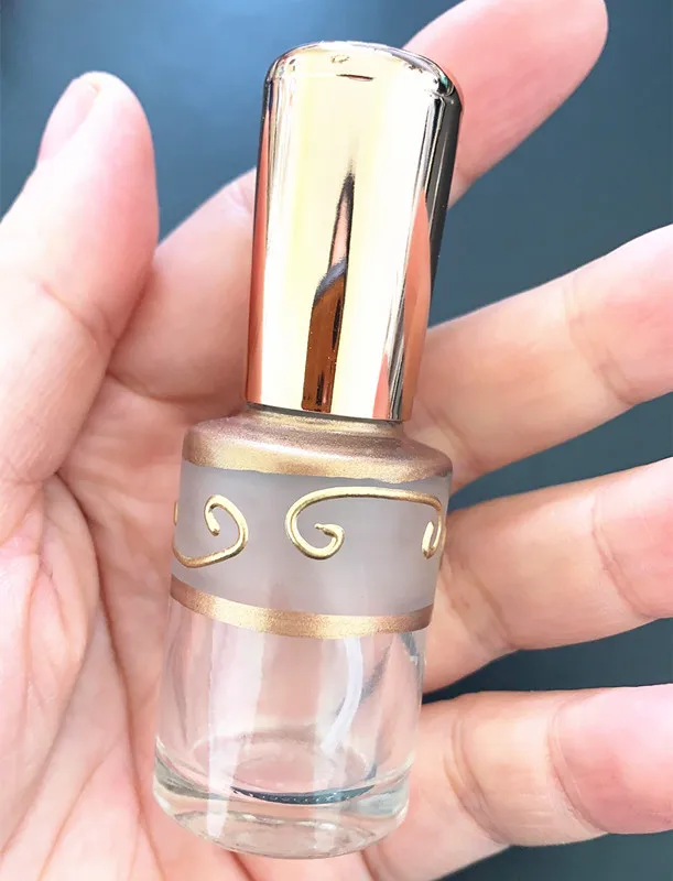 12ml New Arrival Hand-painted Perfume Empty Spray Perfume Cylinder Bottle with New Gold Cover Glass 100PCS/LOT
12ml New Arrival Hand-painted Perfume Empty Spray Perfume Cylinder Bottle with New Gold Cover Glass 100PCS/LOT