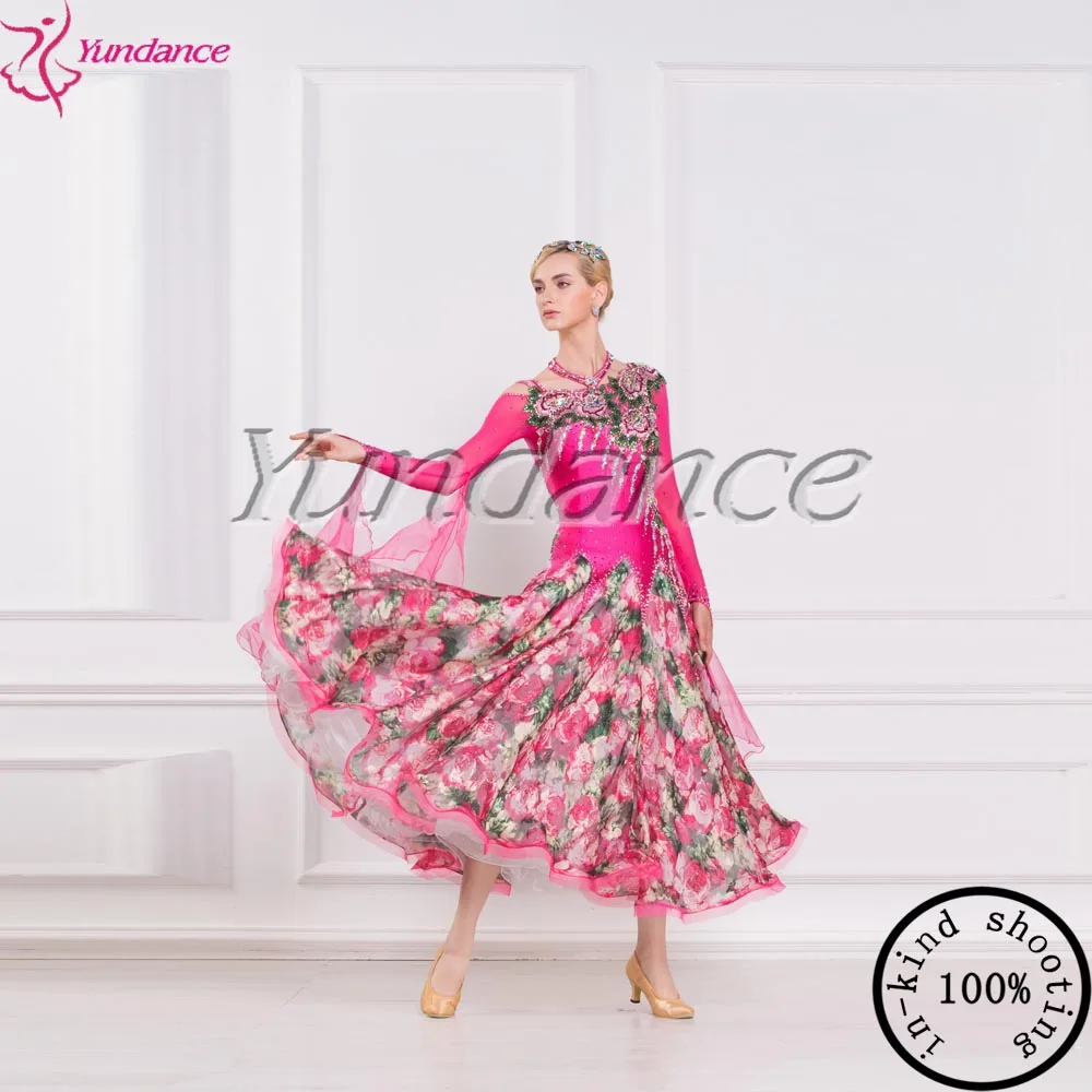 Новинка 2017, стильные розовые цветочные платья для бальных танцев, стандартное платье для соревнований по танцу
Новинка 2017, стильные розовые цветочные платья для бальных танцев, стандартное платье для соревнований по танцу