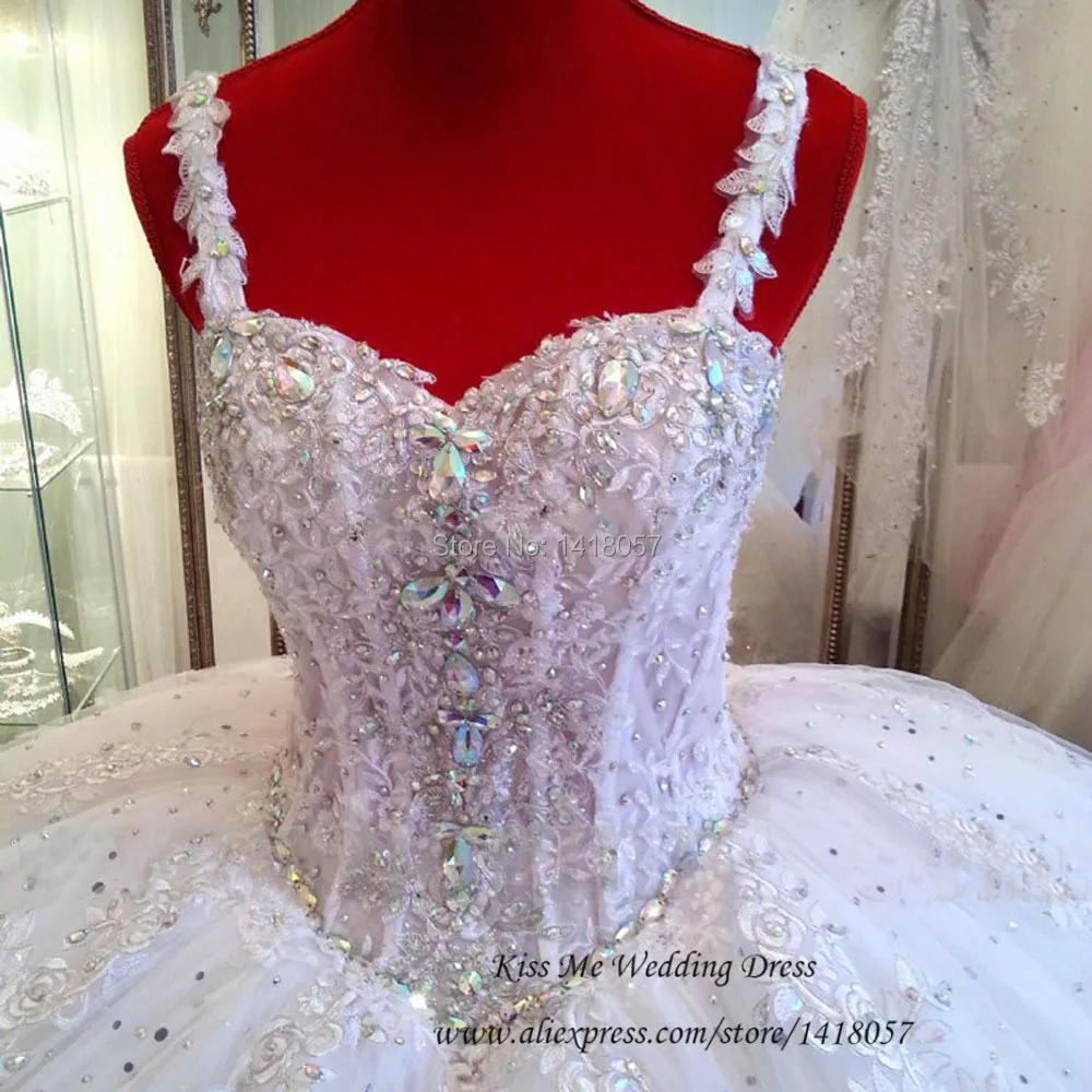 Vestidos de Noivas Real sample 2020 Wedding Dress Lace Ball Gown Bride Dresses Straps Crystals Floor Length Trajes de Noiva
Vestidos de Noivas Real sample 2020 Wedding Dress Lace Ball Gown Bride Dresses Straps Crystals Floor Length Trajes de Noiva