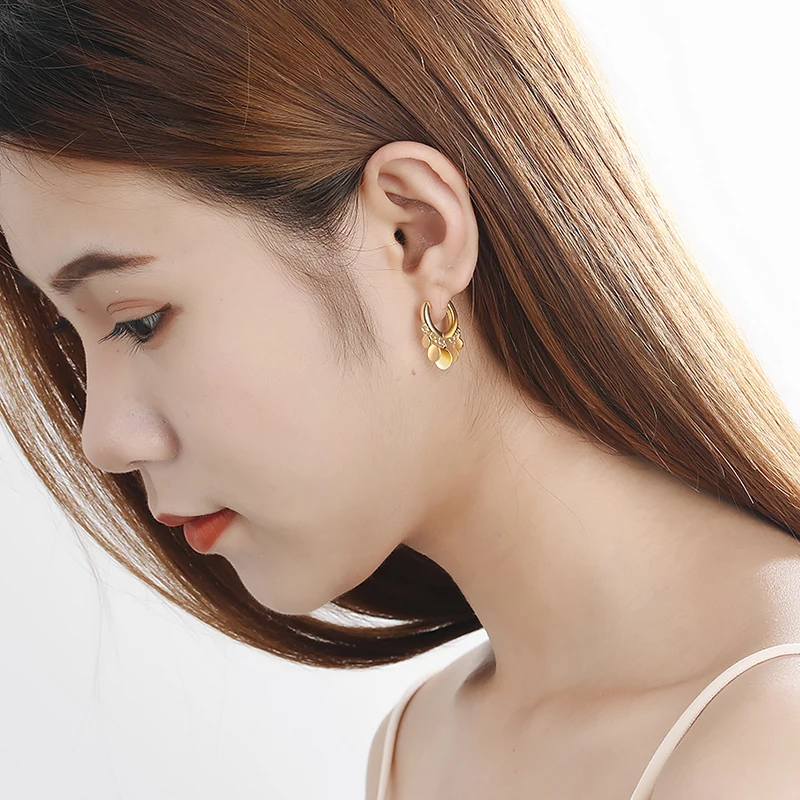 JYouHF New Unique Gold Silver Color Round Tassel Earrings Fashion White Gold Plated Stud Earrings for Women Female Party Jewelry
JYouHF New Unique Gold Silver Color Round Tassel Earrings Fashion White Gold Plated Stud Earrings for Women Female Party Jewelry