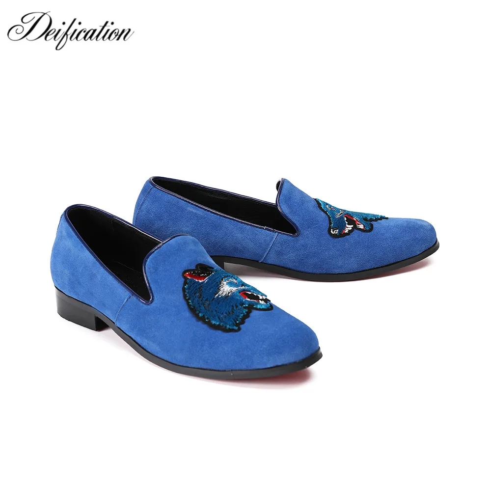 Deification Luxury Blue Wolf Embroidery Casual Loafers Pig Suede Casual Men Flats Formal Slip On Man Party Shoes Plus Size 38-46
Deification Luxury Blue Wolf Embroidery Casual Loafers Pig Suede Casual Men Flats Formal Slip On Man Party Shoes Plus Size 38-46