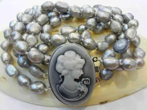 Stunning Pearl Jewelry 3 Rows Silvers Gray Color Cultured Pearl Necklace Embossed Queen's Avatar Clasp Perfect Women Gift
Stunning Pearl Jewelry 3 Rows Silvers Gray Color Cultured Pearl Necklace Embossed Queen's Avatar Clasp Perfect Women Gift