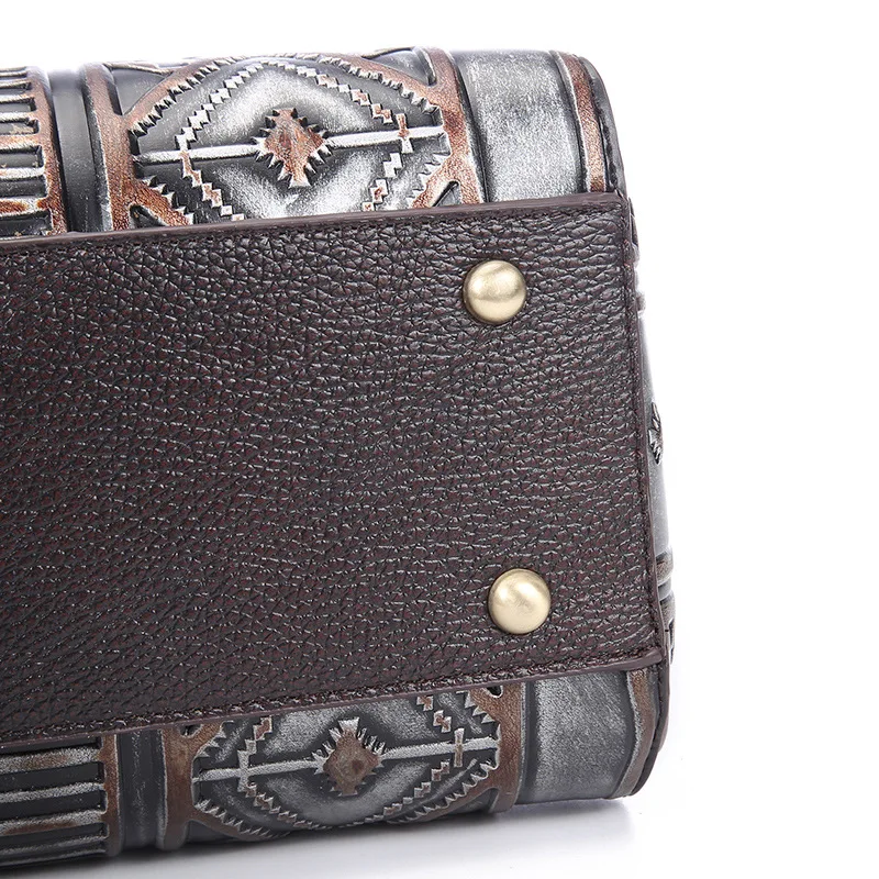 Norbinus Women Handbag Genuine Leather Shoulder Bags 2018 Luxury Brand Designer Messenger Bags Embossed Floral Bag for Women
Norbinus Women Handbag Genuine Leather Shoulder Bags 2018 Luxury Brand Designer Messenger Bags Embossed Floral Bag for Women