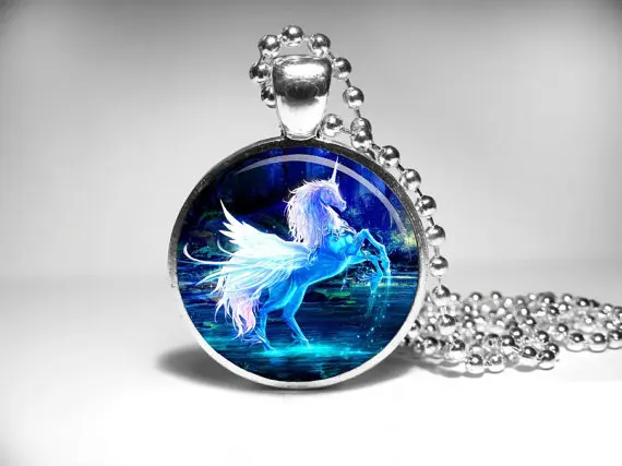 Steampunk handmade Movie Unicorn pendant.1pcs/lot bronze or steel Glass Pendant jewelry with necklace vintage 2017 animal mens
Steampunk handmade Movie Unicorn pendant.1pcs/lot bronze or steel Glass Pendant jewelry with necklace vintage 2017 animal mens