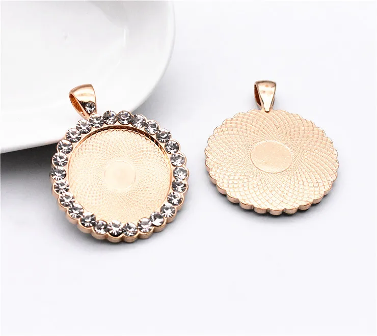 2pcs 25mm Inner Size Rose Gold Plated Simple Style Cabochon Base Setting Charms Pendant-B1-19
2pcs 25mm Inner Size Rose Gold Plated Simple Style Cabochon Base Setting Charms Pendant-B1-19