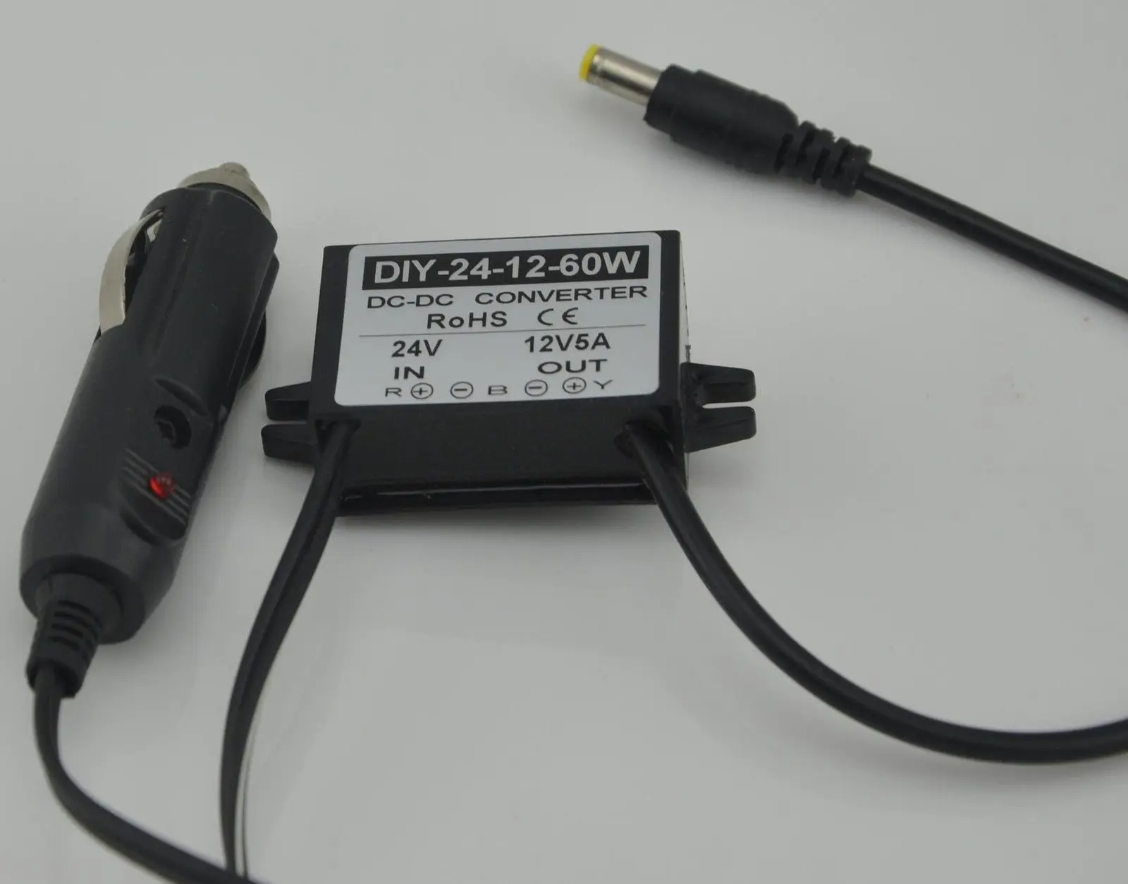 Преобразователь автомобильного зарядного прикуривателя 24V до 12V 5A DC Buck источник питания
Преобразователь автомобильного зарядного прикуривателя 24V до 12V 5A DC Buck источник питания