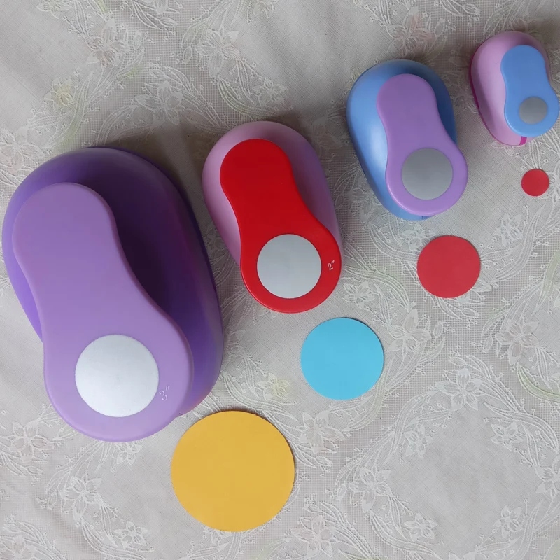 Free Shipping 16mm-73mm Circle shape craft punch cortador de papel de scrapbook paper foam school manual DIY Round hole punches
Free Shipping 16mm-73mm Circle shape craft punch cortador de papel de scrapbook paper foam school manual DIY Round hole punches