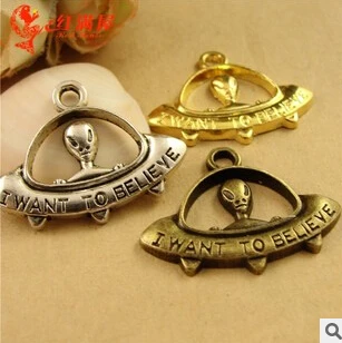 A3623 free shipping 50pcs/bag size 31*23mm Alien gold silver&bronze diy pendant Jewelry finding for chain accessories
A3623 free shipping 50pcs/bag size 31*23mm Alien gold silver&bronze diy pendant Jewelry finding for chain accessories