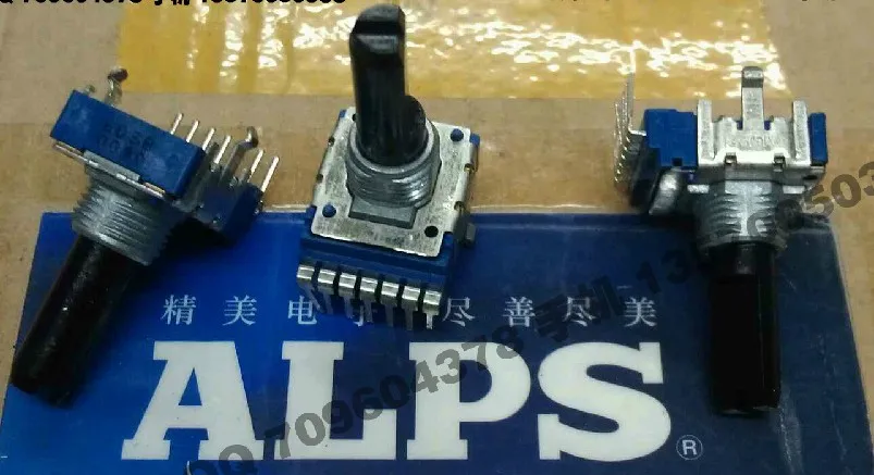 1pcs ALPS Alpine type RK14 potentiometer with double center B50K 20MM shaft screw measurement
1pcs ALPS Alpine type RK14 potentiometer with double center B50K 20MM shaft screw measurement