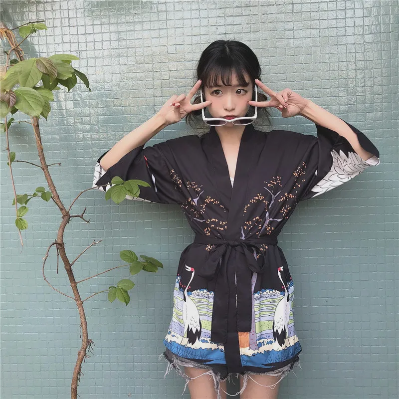 Japanese Women Harajuku Loose Crane Print Belt Kimono Cardigan Yukata Sunscreen Outwear Coat Casual Kimono Cardigan
Japanese Women Harajuku Loose Crane Print Belt Kimono Cardigan Yukata Sunscreen Outwear Coat Casual Kimono Cardigan