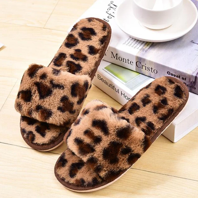 women slippers Leopard Print Plush Indoor Slippers women shoes Home Cotton Bedroom Shoes Winter Warm Soft Flip Flop sy429
women slippers Leopard Print Plush Indoor Slippers women shoes Home Cotton Bedroom Shoes Winter Warm Soft Flip Flop sy429