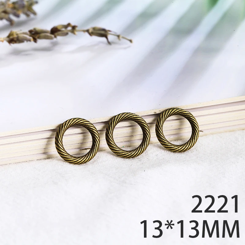 13*13mm 20pcs Circle Alloy Pendant For Diy Jewelry Making 2 Colors Antique Silver Antique Bronze No.2221
13*13mm 20pcs Circle Alloy Pendant For Diy Jewelry Making 2 Colors Antique Silver Antique Bronze No.2221
