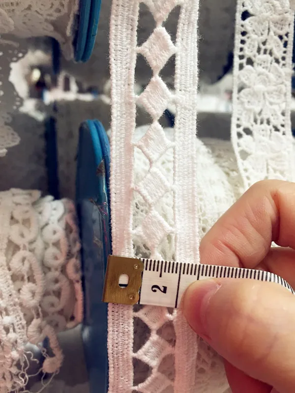 20 yard 2.5cm 0.98" wide ivory cotton embroidered fabric tapes lace trim ribbon QL4K85Q1140833
20 yard 2.5cm 0.98" wide ivory cotton embroidered fabric tapes lace trim ribbon QL4K85Q1140833