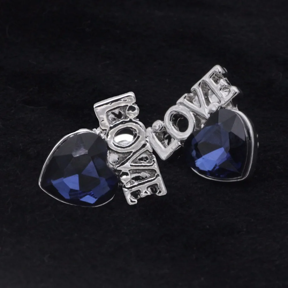 E061 Korean fashion love earring jewelry heart crystal love letter earrings Nightclub jewelry
E061 Korean fashion love earring jewelry heart crystal love letter earrings Nightclub jewelry