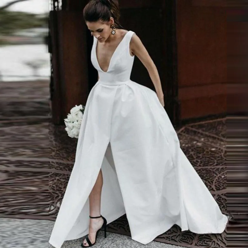 Hot Sale Simple White Satin Wedding Gowns Sexy Deep V Neck High Slit Vestido de noiva Cheap Bride Party Dress Robe de mariee
Hot Sale Simple White Satin Wedding Gowns Sexy Deep V Neck High Slit Vestido de noiva Cheap Bride Party Dress Robe de mariee