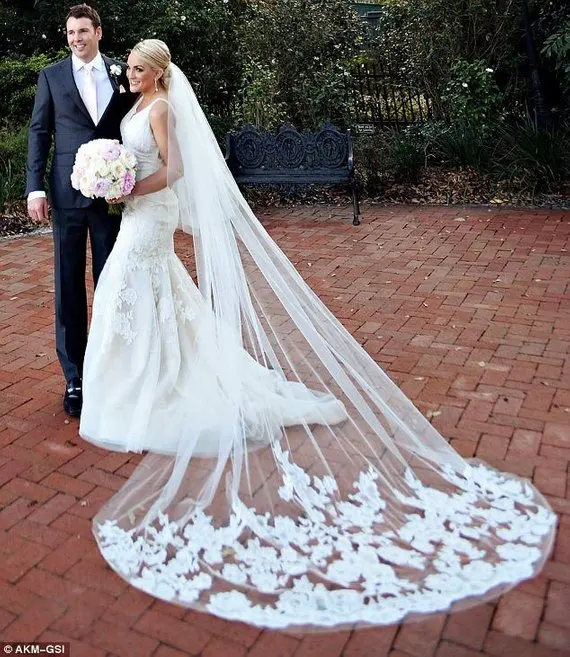Hot Sale 3m Chapel Veil Wedding Bridal Accessories Wedding Veils Lace Appliques with Comb
Hot Sale 3m Chapel Veil Wedding Bridal Accessories Wedding Veils Lace Appliques with Comb
