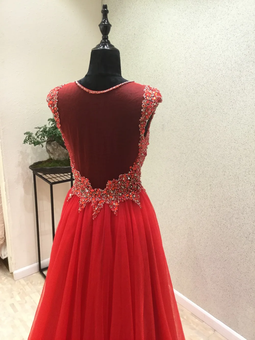 vestido de festa New Red Prom Dresses 2020 V-Neck Cap Sleeve A-Line Court Train Beading Chiffon Evening Dress vestido longo
vestido de festa New Red Prom Dresses 2020 V-Neck Cap Sleeve A-Line Court Train Beading Chiffon Evening Dress vestido longo